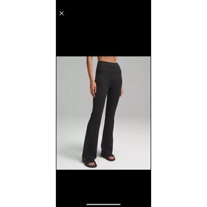 lululemon Groove Super-High-Rise Flared Pant Nulu Brand New w/tags Size 4